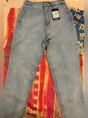 Missguided High-Rise Light Wash Mom Jeans with Lace-Up Hip Eyelets